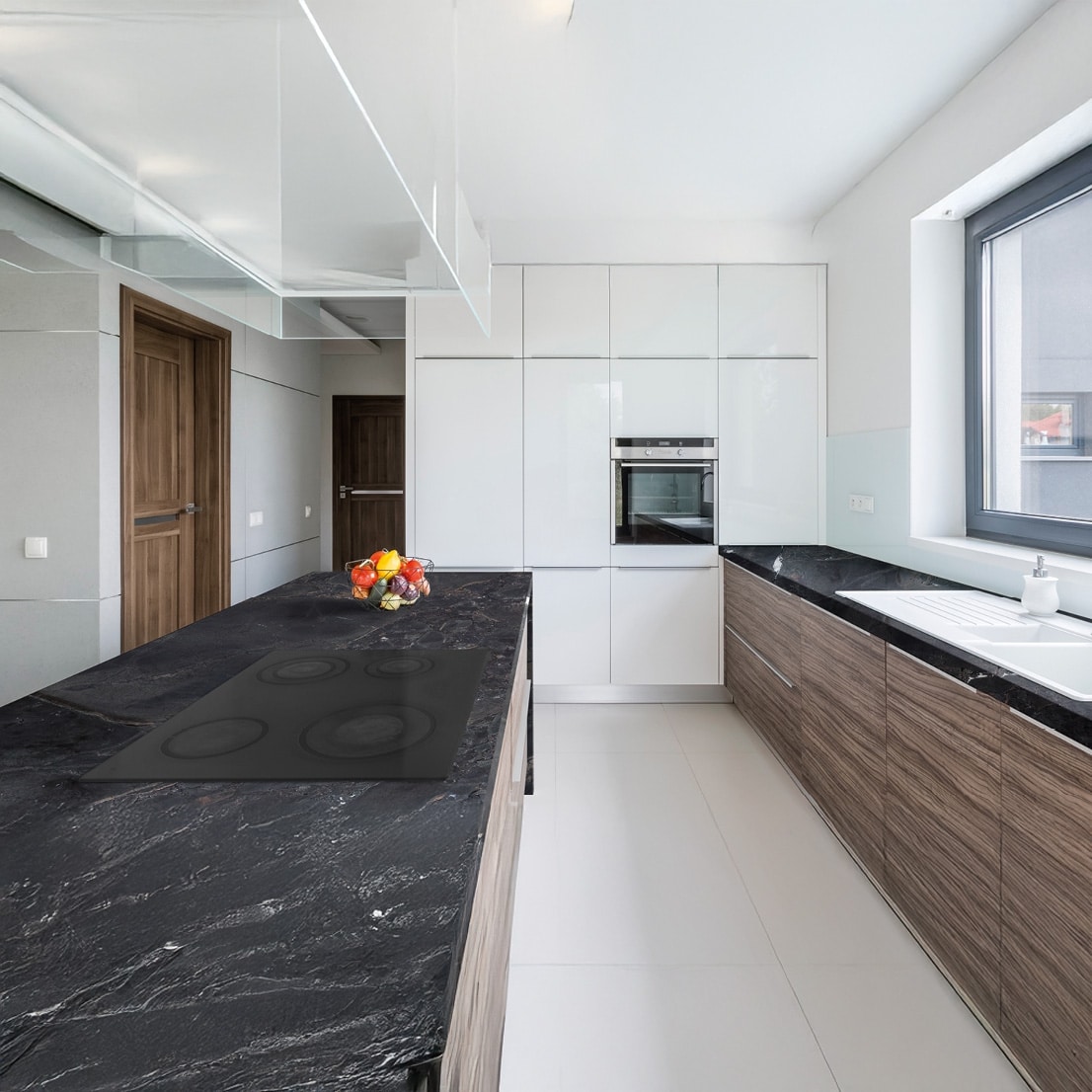 Cuisine avec un plan de travail en pierre naturelle quartzite infinity