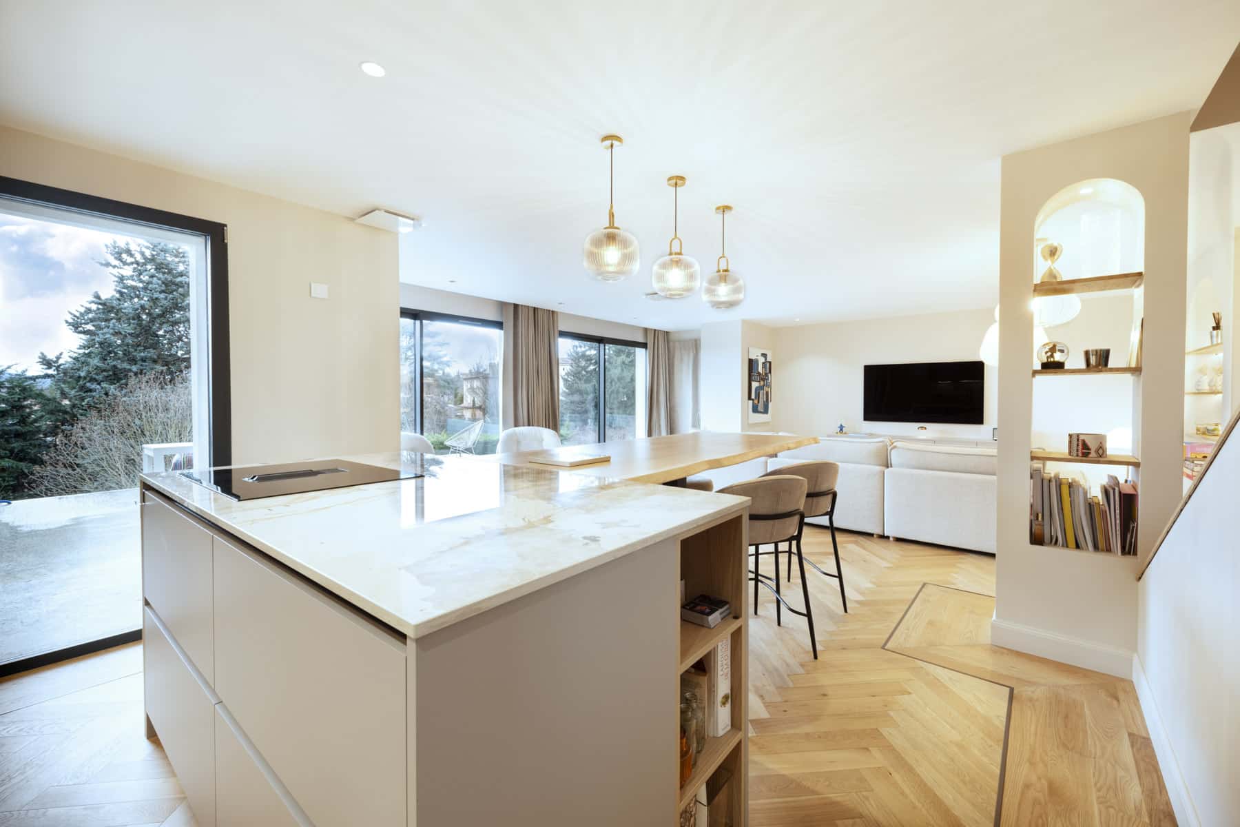 Cuisine avec des plans de travail en Dekton Khalo